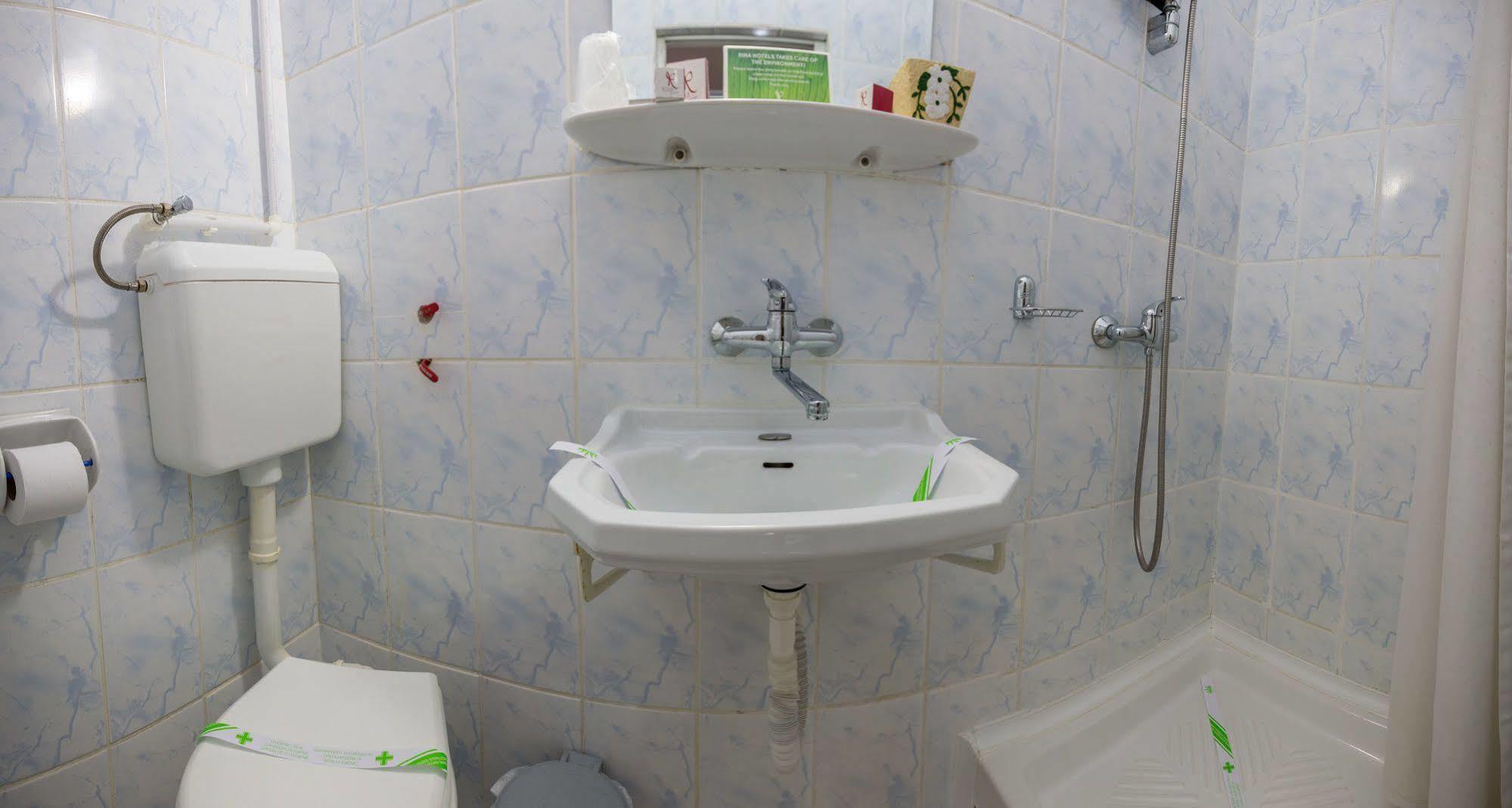 Hotel Rina Cerbul Sinaia Bagian luar foto