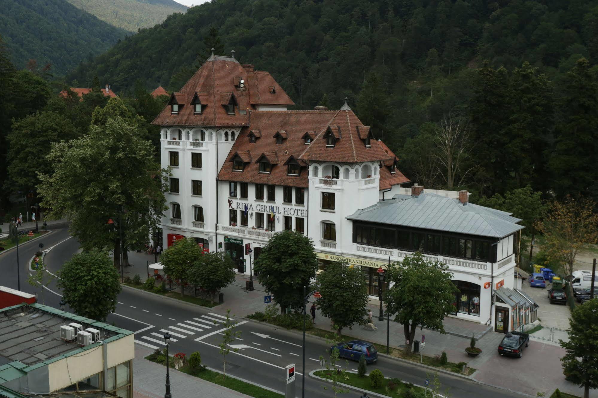 Hotel Rina Cerbul Sinaia Bagian luar foto