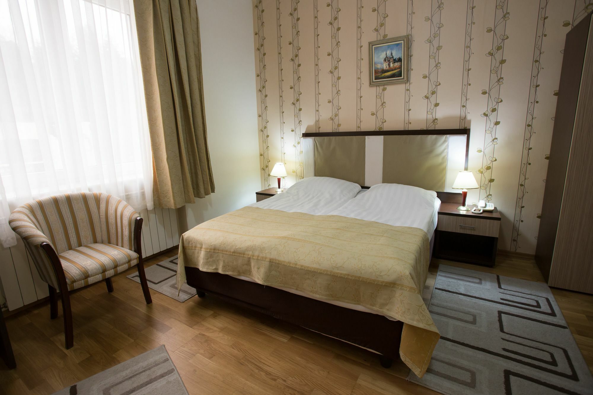 Hotel Rina Cerbul Sinaia Bagian luar foto
